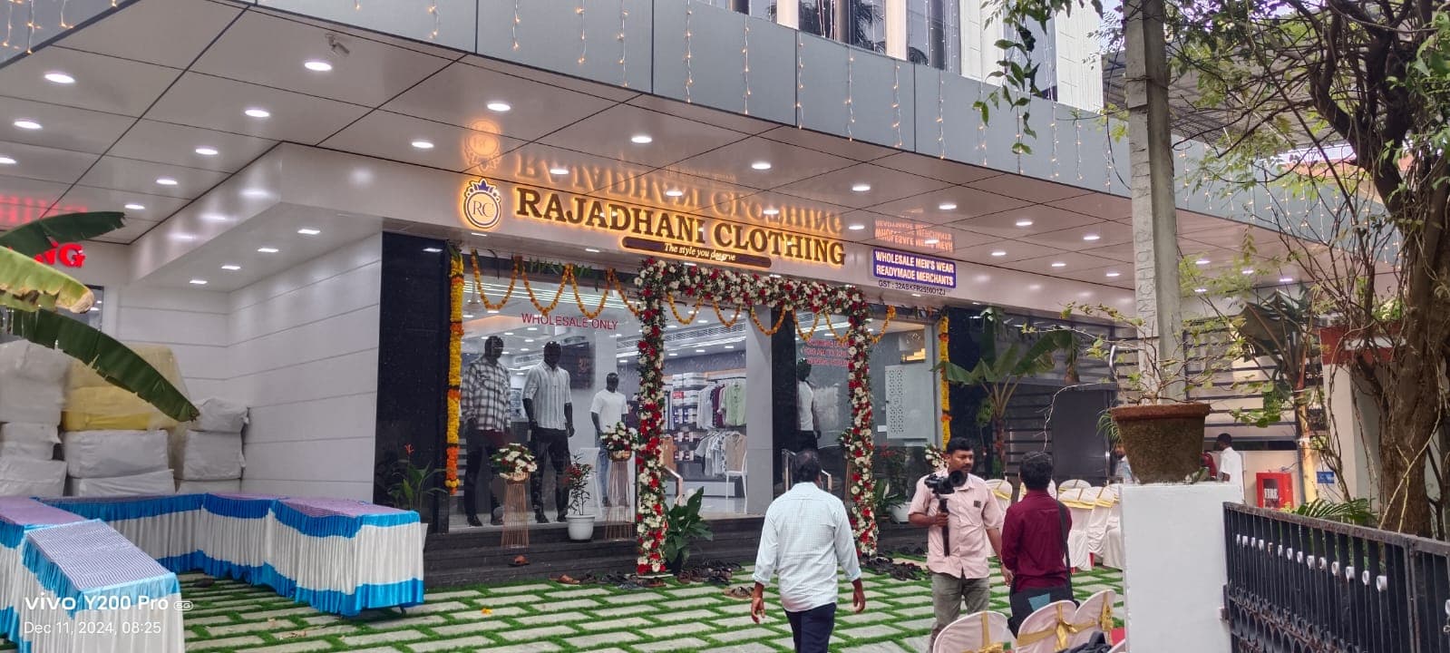 Rajadhani Clothing store inauguration with floral arch by Red Q Events